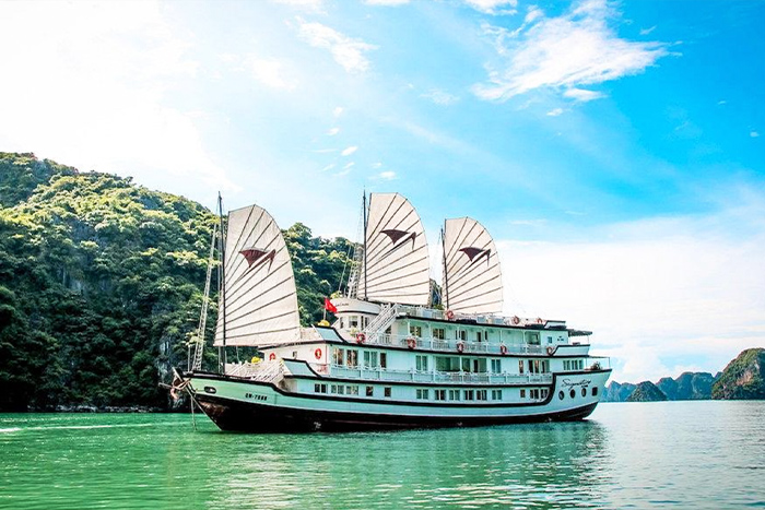 Signature Halong Cruise